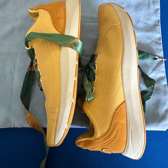 By Saysh - Allyson Felix - amazing yellow sneakers, size 12.5! LIKE NEW! - Picture 3 of 6